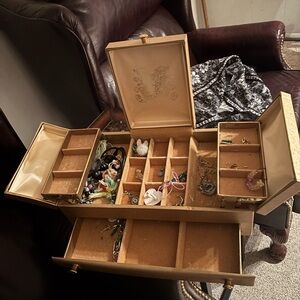 Lady buxton Gold Multi-Compartment Jewelry Organizer Box with Fold-Out Trays